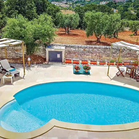 Sleeps 2 Pool Wifi Villa Bari